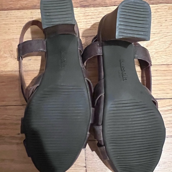 Bussola NWOT Women 3” Heel Brown Open Tow Sandals - Size 38 - Picture 11 of 15